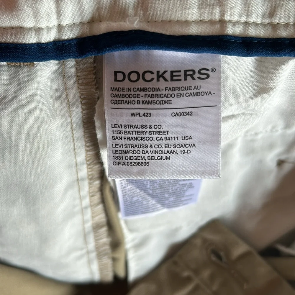 Dockers Straight Fit W32-L34 Tan - Picture 5 of 6